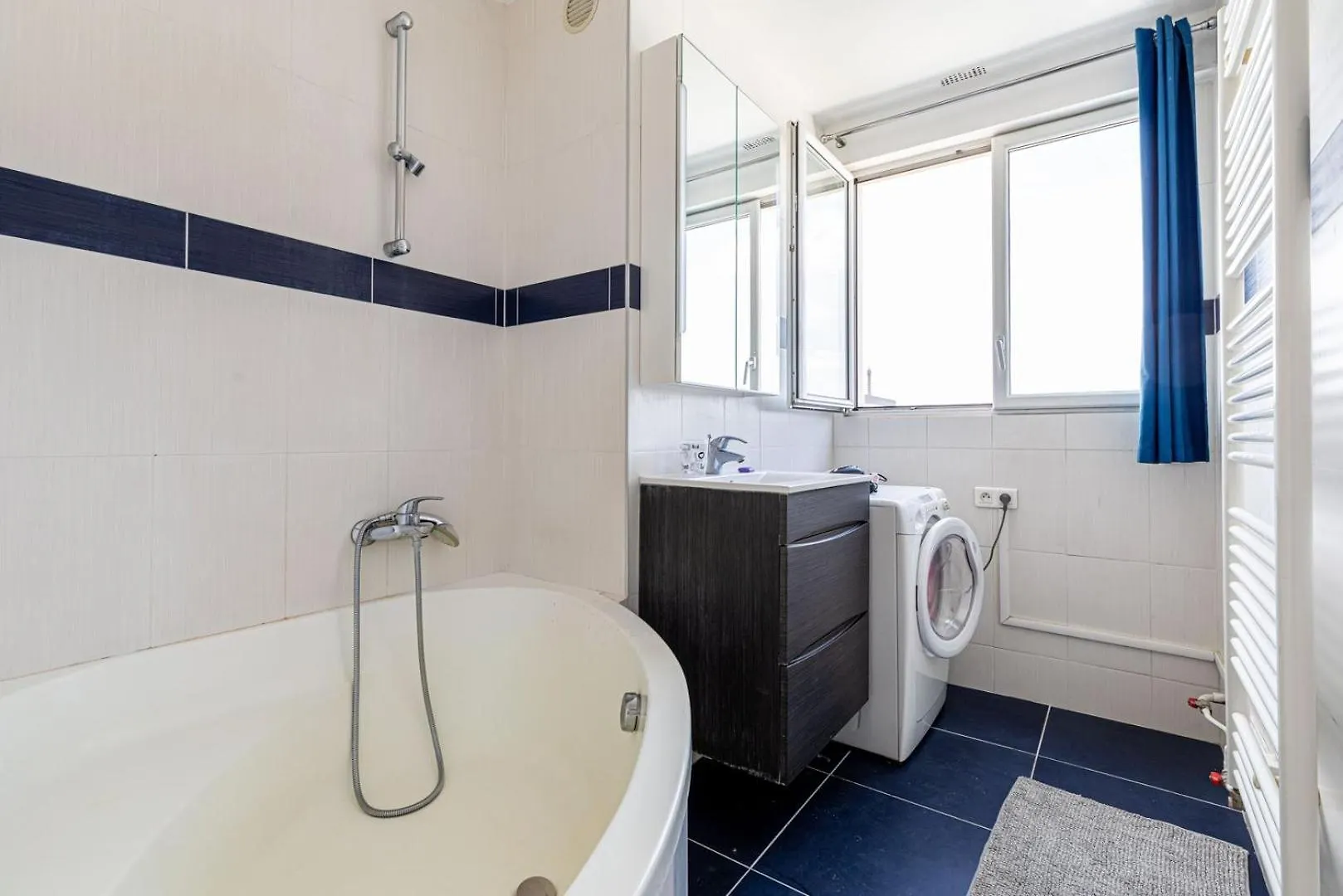 Appartement Guestready - Magic View Montparnasse Big Terrace à Paris
